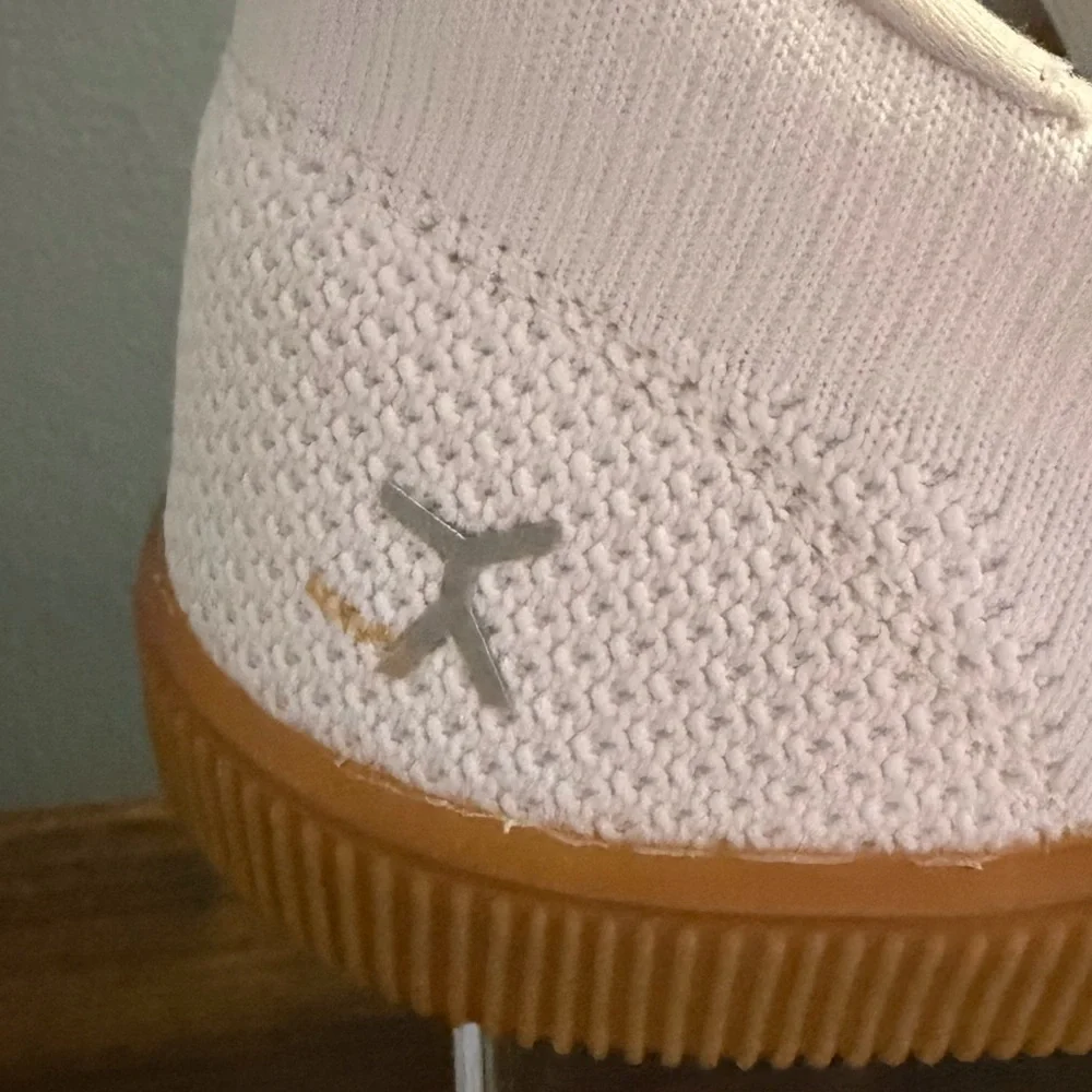 Flux footwear Adapt Knit Trainer White with Gum Sole Textured Comfort Insole